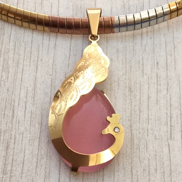 Omega choker with peacock pendant steel - Picture 3 of 5